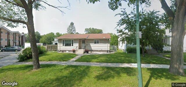 Larawan ng 421 Harvard Avenue E sa Winnipeg, Manitoba