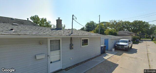 Larawan ng 422 Ravelston Avenue E sa Winnipeg, Manitoba