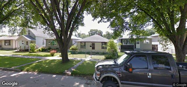 Photo of 512 Yale Avenue E in Winnipeg, Manitoba