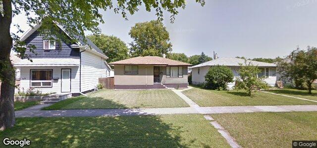 Larawan ng 521 Harvard Avenue E sa Winnipeg, Manitoba