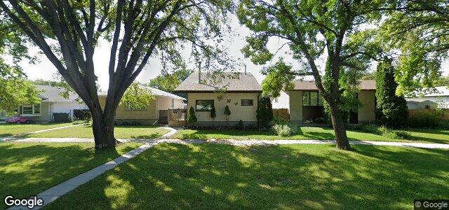 Larawan ng 528 Ravelston Avenue E sa Winnipeg, Manitoba