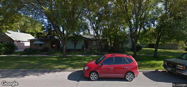 Larawan ng 535 Regent Avenue E sa Winnipeg, Manitoba
