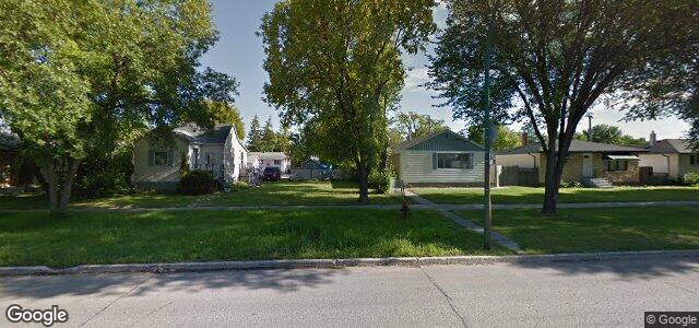Larawan ng 537 Regent Avenue E sa Winnipeg, Manitoba