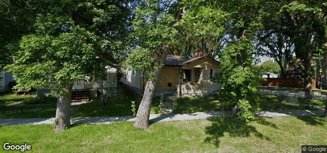 Larawan ng 711 Kanata Street sa Winnipeg, Manitoba