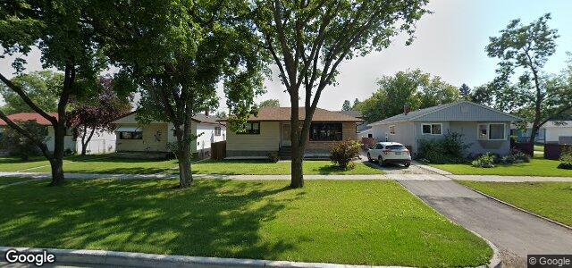 Larawan ng 902 Leola Street sa Winnipeg, Manitoba