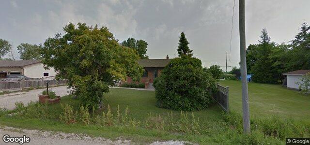 2035 Knowles Avenue（加拿大曼尼托巴省温尼伯市）房屋照片