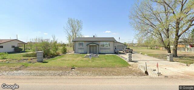 Larawan ng 2100 Knowles Avenue sa Winnipeg, Manitoba