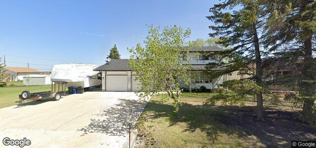 Larawan ng 2105 Knowles Avenue sa Winnipeg, Manitoba