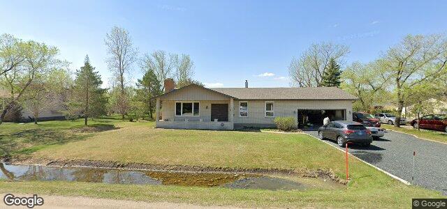 Larawan ng 2200 Knowles Avenue sa Winnipeg, Manitoba