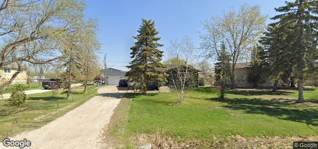 Larawan ng 2255 Knowles Avenue sa Winnipeg, Manitoba