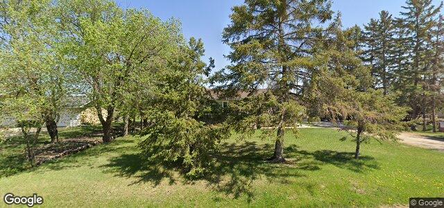 Larawan ng 2315 Knowles Avenue sa Winnipeg, Manitoba