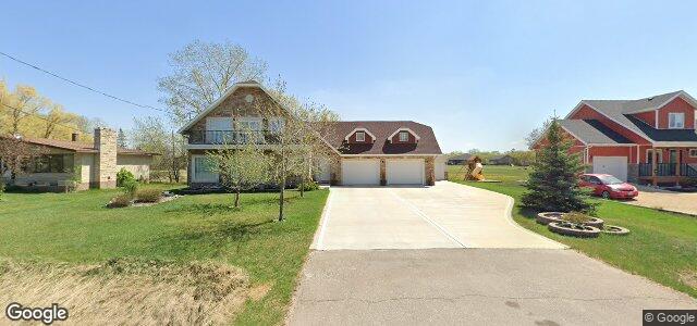 Larawan ng 77 Cox Boulevard sa Winnipeg, Manitoba