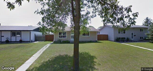 Larawan ng 10 Bramwell Avenue sa Winnipeg, Manitoba