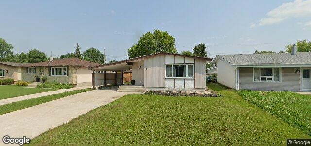 Larawan ng 10 Laurentia Bay sa Winnipeg, Manitoba