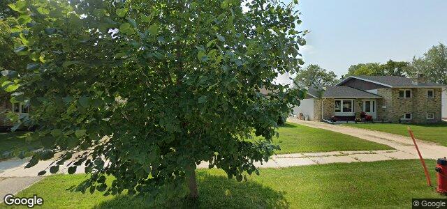 Larawan ng 102 St Martin Boulevard sa Winnipeg, Manitoba