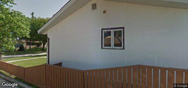 Larawan ng 106 Ralph Avenue E sa Winnipeg, Manitoba