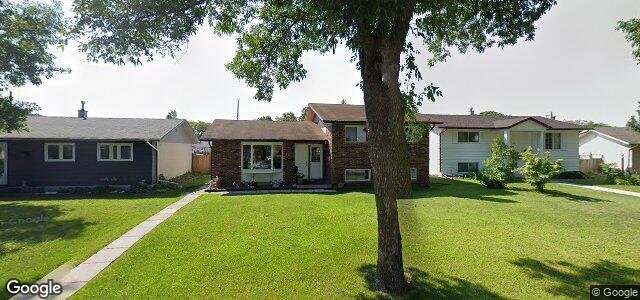 Larawan ng 106 Whitehall Boulevard sa Winnipeg, Manitoba