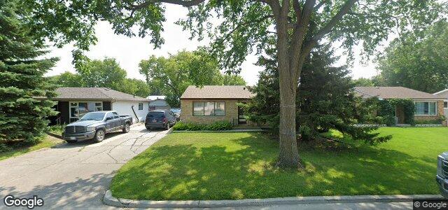 Larawan ng 11 Blue Heron Crescent sa Winnipeg, Manitoba