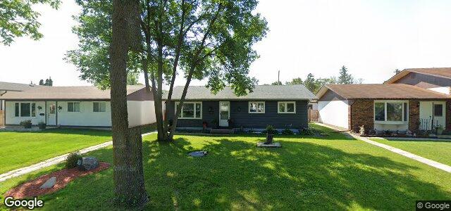 Photo of 110 Whitehall Boulevard in Winnipeg, Manitoba