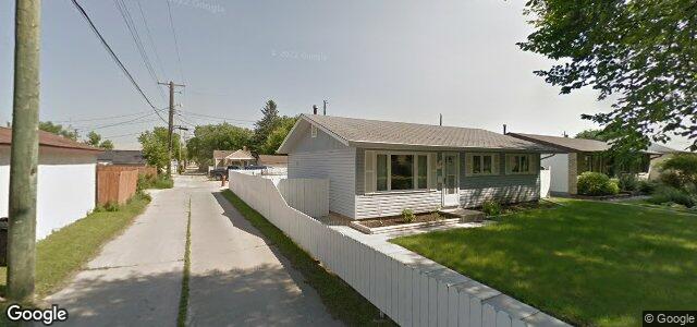 Larawan ng 111 Newman Avenue E sa Winnipeg, Manitoba