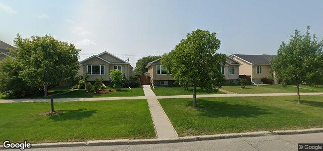 Larawan ng 111 Redonda Street sa Winnipeg, Manitoba