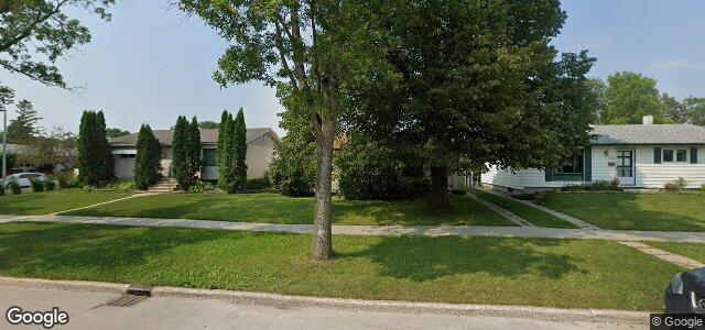 Larawan ng 111 St Claire Boulevard sa Winnipeg, Manitoba