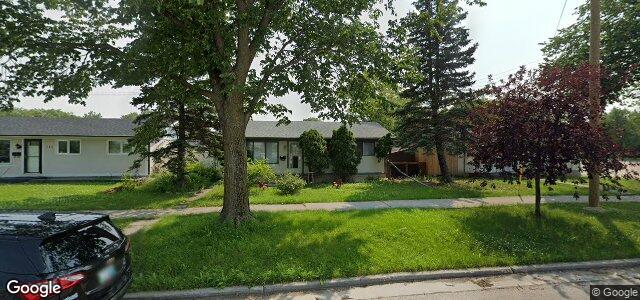 Larawan ng 112 Larche Avenue E sa Winnipeg, Manitoba