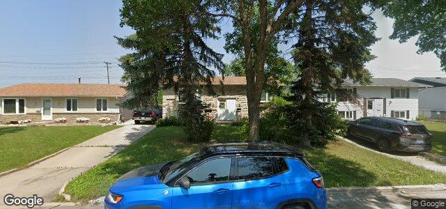 Larawan ng 114 Paulley Drive sa Winnipeg, Manitoba