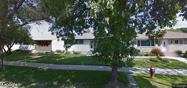 Photo of 137 Mcmeans Avenue E in Winnipeg, Manitoba