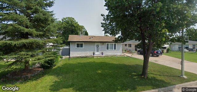 Larawan ng 14 Naskapi Crescent sa Winnipeg, Manitoba