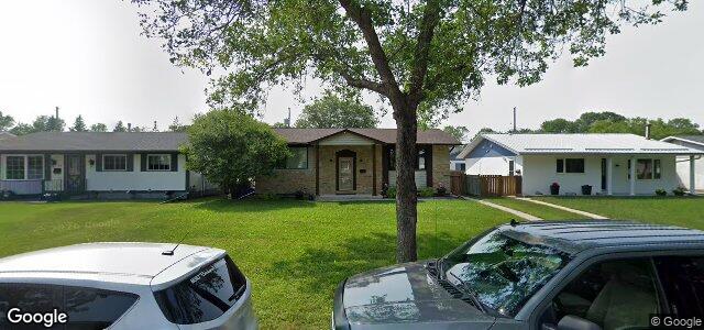 Larawan ng 14 Paulley Drive sa Winnipeg, Manitoba