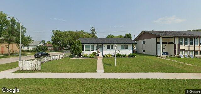Larawan ng 1412 Day Street sa Winnipeg, Manitoba
