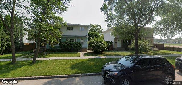 Larawan ng 142 Thom Avenue E sa Winnipeg, Manitoba