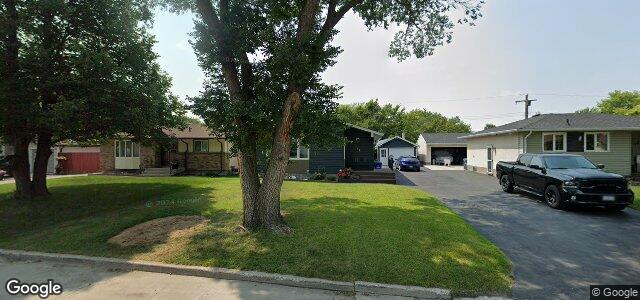 Larawan ng 145 Brelade Street sa Winnipeg, Manitoba