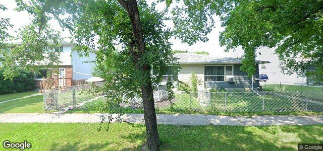 Larawan ng 147 Thom Avenue E sa Winnipeg, Manitoba