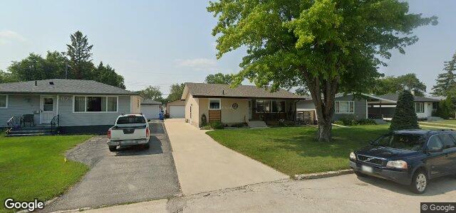 Larawan ng 15 Laurentia Bay sa Winnipeg, Manitoba