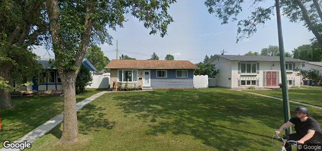Larawan ng 15 Paulley Drive sa Winnipeg, Manitoba