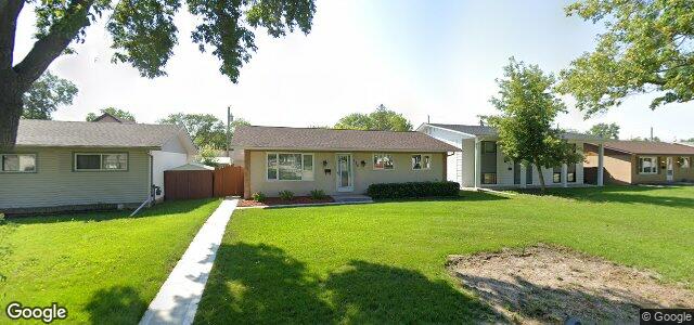 Larawan ng 154 Whitehall Boulevard sa Winnipeg, Manitoba