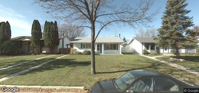 Larawan ng 18 Paulley Drive sa Winnipeg, Manitoba