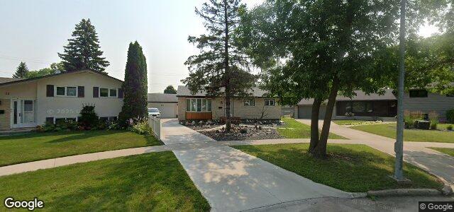 Larawan ng 18 St Claire Boulevard sa Winnipeg, Manitoba