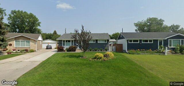 Larawan ng 18 Walden Crescent sa Winnipeg, Manitoba