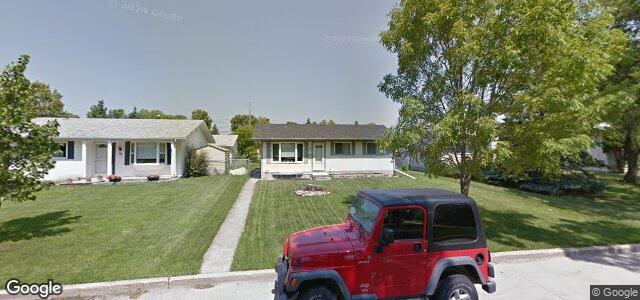 Larawan ng 19 Bramwell Avenue sa Winnipeg, Manitoba