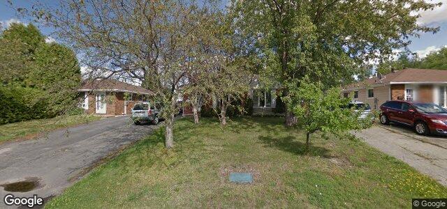 Larawan ng 19 Colonial Court sa Winnipeg, Manitoba