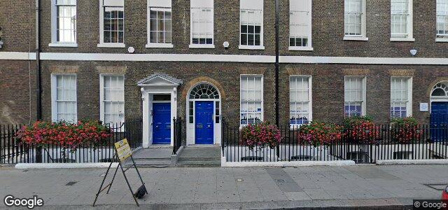 Larawan ng 2 Southampton Place sa Winnipeg, Manitoba