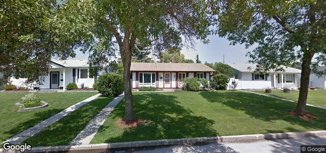Larawan ng 27 Bramwell Avenue sa Winnipeg, Manitoba