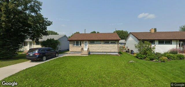 Larawan ng 28 Blue Heron Crescent sa Winnipeg, Manitoba