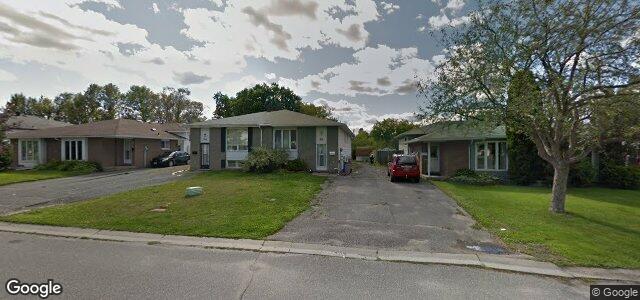 Larawan ng 28 Colonial Court sa Winnipeg, Manitoba