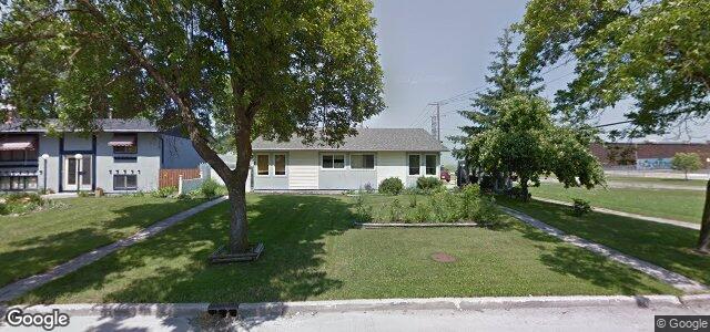 Larawan ng 3 Bramwell Avenue sa Winnipeg, Manitoba