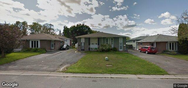 Larawan ng 30 Colonial Court sa Winnipeg, Manitoba