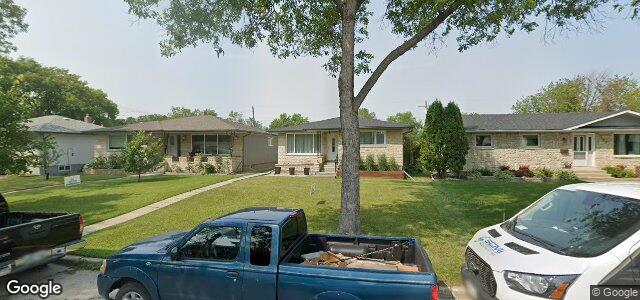 Larawan ng 307 Thom Avenue E sa Winnipeg, Manitoba